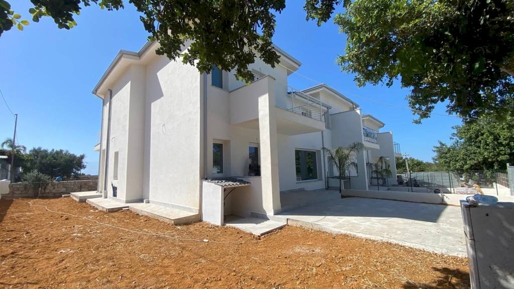 Facciata - Villa via Agnelleria, Carini - foto 3
