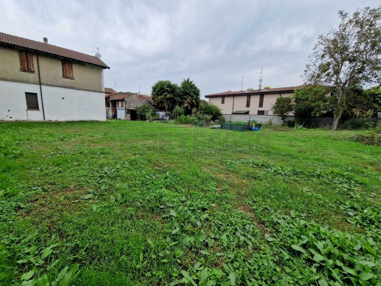 WhatsApp Image 2024-10-15 at 09.15.24 (1).jpeg - Terreno edificabile Viale Europa, Acquanegra Cremonese - foto 3