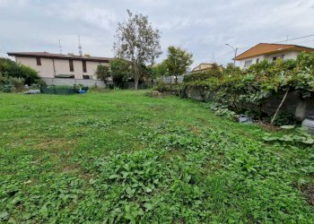 WhatsApp Image 2024-10-15 at 09.15.25.jpeg - Terreno edificabile Viale Europa, Acquanegra Cremonese - foto 8