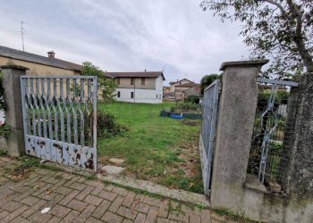 WhatsApp Image 2024-10-15 at 09.15.23 (1).jpeg - Terreno edificabile Viale Europa, Acquanegra Cremonese - foto 16