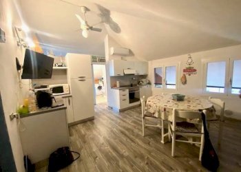 1497_1235784_nvkt5.jpg - Mansarda Via P. Ratti 44, Ameglia - foto 1