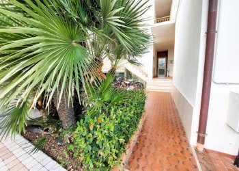 esterno (4).jpeg - Appartamento Via Diano San Pietro, Diano Castello - foto 11