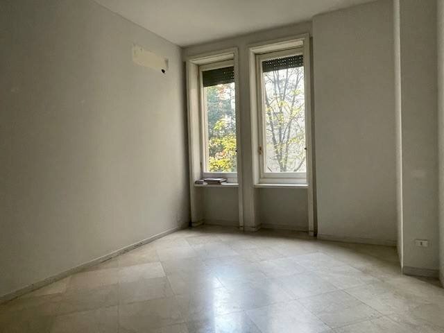 UFFICIO - Ufficio piazza Camillo Benso di Cavour, Milano - foto 1