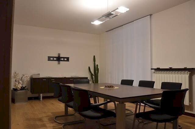 Stanza arredata - Office via Statuto, Gallarate - photo 1