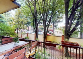 ESTERNI - Villa via Ambrogio Colombo, 28, Gorla Minore - foto 31