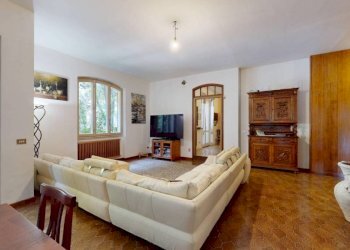 SALA - Villa via Ambrogio Colombo, 28, Gorla Minore - foto 13