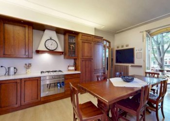 CUCINA - Villa via Ambrogio Colombo, 28, Gorla Minore - foto 20