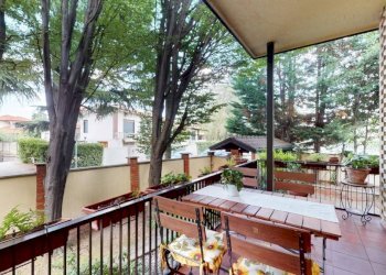 ESTERNI - Villa via Ambrogio Colombo, 28, Gorla Minore - foto 26
