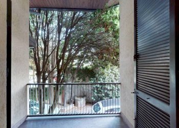 BALCONE - Villa via Ambrogio Colombo, 28, Gorla Minore - foto 36