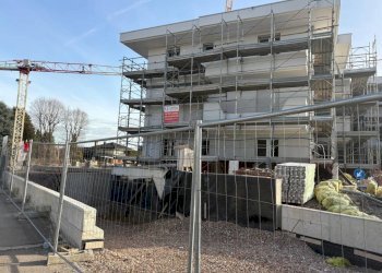 Facciata - Trilocale via 24 Maggio, 51, San Vittore Olona - foto 6