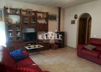 2villettalanducci.jpg - Villetta Dicomano - foto 2