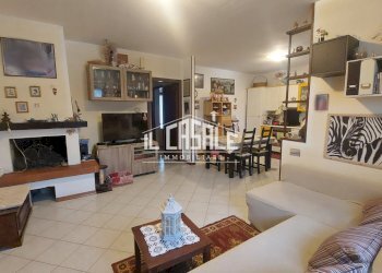 1pertini.jpg - Appartamento Dicomano - foto 1