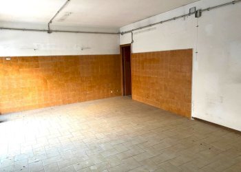 WhatsApp Image 2024-10-15 at 19.12.01.jpeg - Locale Commerciale Via Imperatore Adriano, Tivoli - foto 5