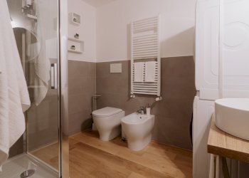 bagno bis.jpg - Appartamento Vico Superiore di Pellicceria 1, Genova - foto 6
