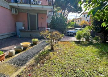 Four-room apartment Genova - photo 27