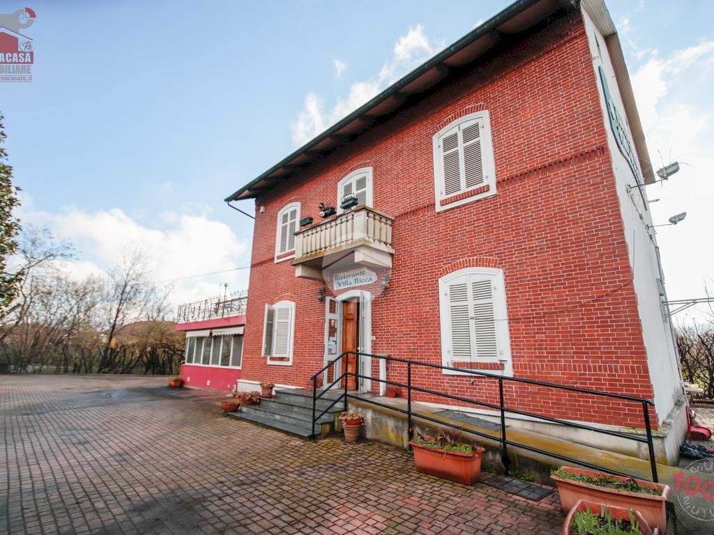 Casa indipendente Strada Chivasso, Gassino Torinese - foto 1