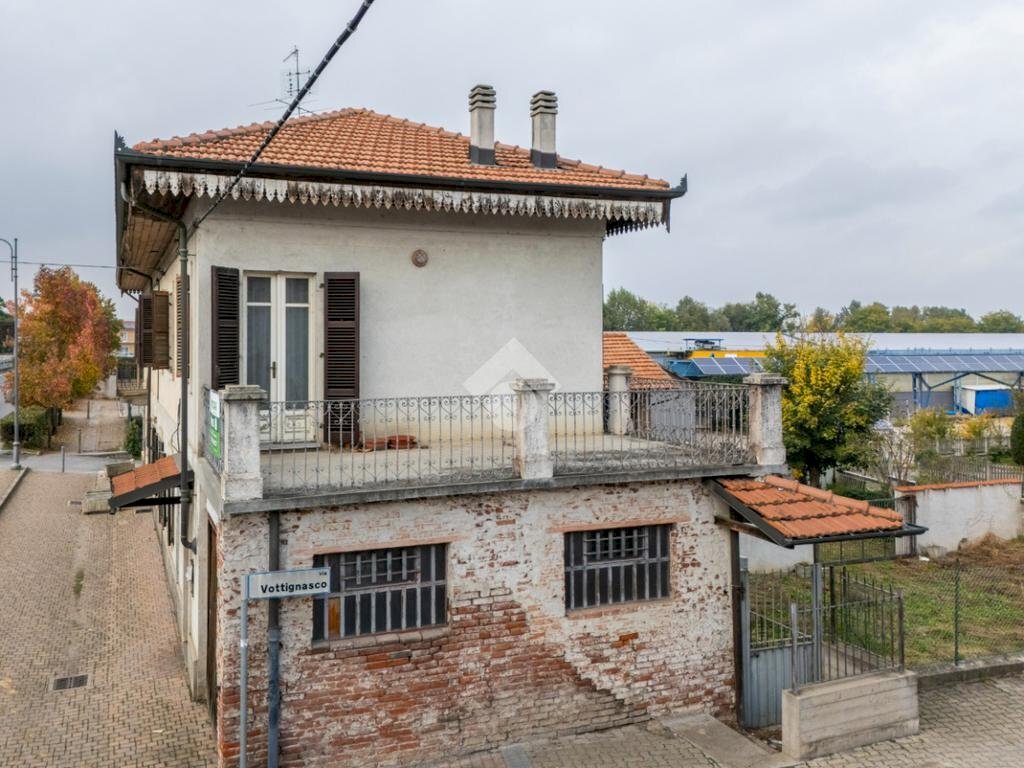 Casa semi indipendente Via Umberto I, Villafalletto - foto 2