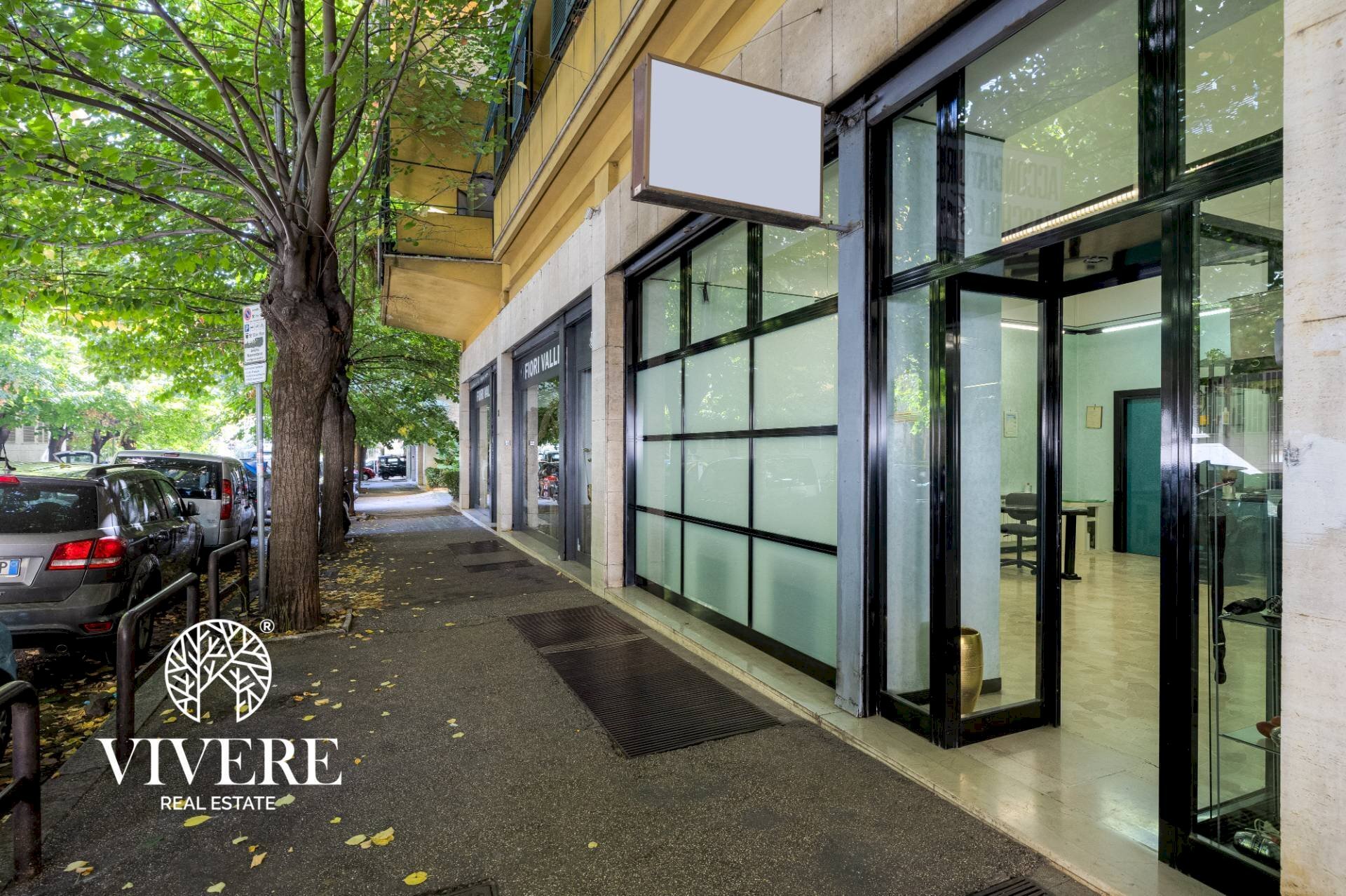 Commercial Premises Via Adolfo Venturi, Roma - photo 1