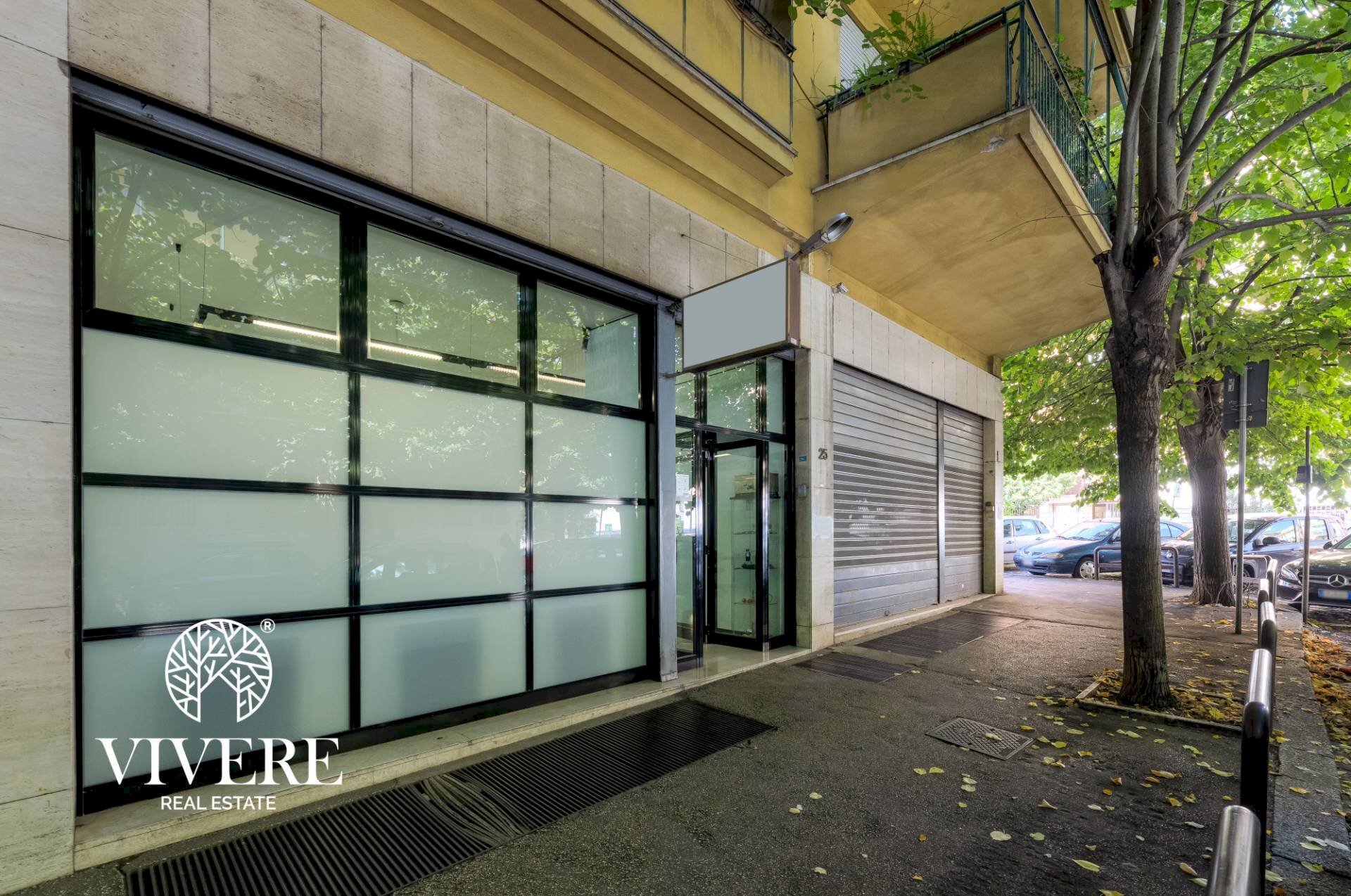 Commercial Premises Via Adolfo Venturi, Roma - photo 2