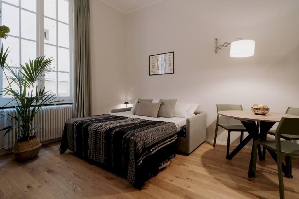 Camera da letto - Bilocale vico Superiore di Pellicceria, 1, Genova (zona Centro Storico) - foto 1