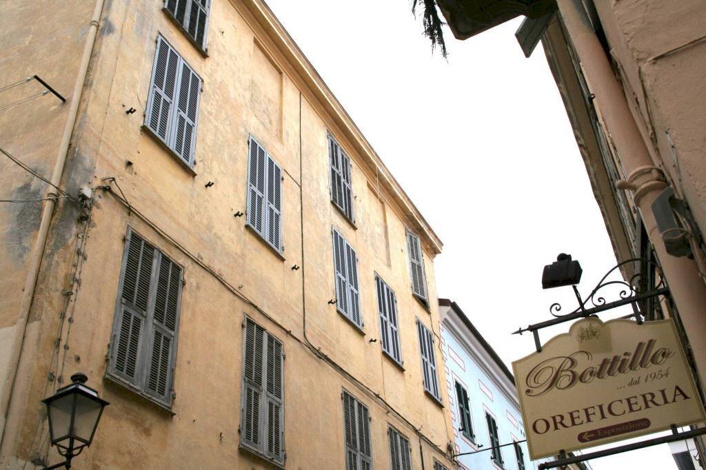 Facciata - Trilocale via Roma, Ospedaletti - foto 2