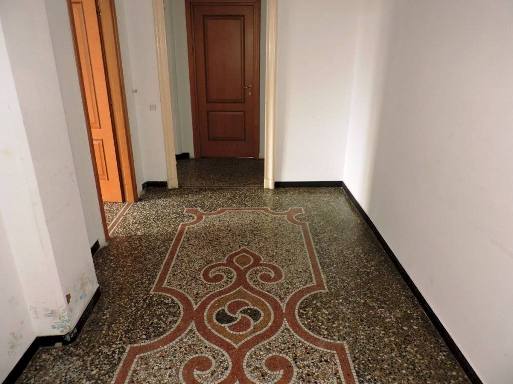 Ingresso - Three-room apartment via Antonio Cantore, 23, Genova (neighborhood Sampierdarena) - photo 2