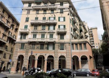 Palazzo - Trilocale via Antonio Cantore, 23, Genova (zona Sampierdarena) - foto 1
