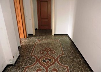 Ingresso - Trilocale via Antonio Cantore, 23, Genova (zona Sampierdarena) - foto 2