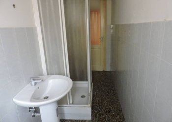 Bagno - Trilocale via Antonio Cantore, 23, Genova (zona Sampierdarena) - foto 14