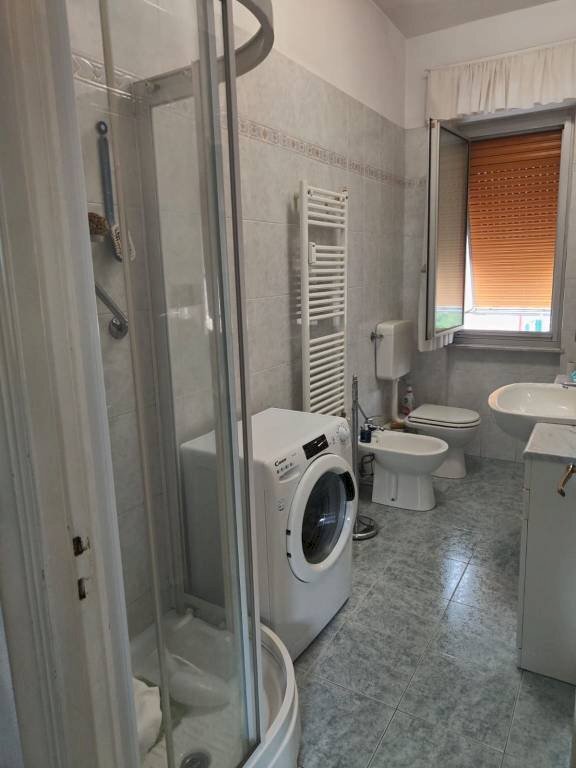 BAGNO - Quadrilocale Genova (zona Sampierdarena) - foto 1