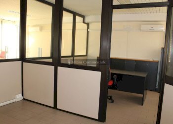 2  INTERNO - Laboratorio Brescia (zona Centro Storico) - foto 4