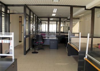 10  INTERNO - Laboratorio Brescia (zona Centro Storico) - foto 12