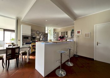 SOGGIORNO CON CUCINA A VISTA - Appartamento Villanova d'Asti - foto 10