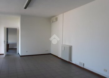Ufficio Largo Savini, Russi - foto 9