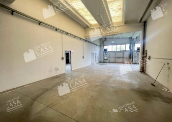 Capannone Castello d'Argile - foto 2