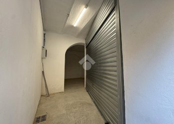 Posto Auto Via Donghi, Genova (zona San Fruttuoso) - foto 5