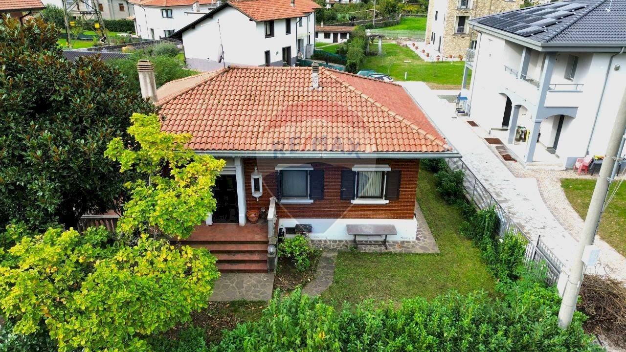 Independent house Esine - photo 2