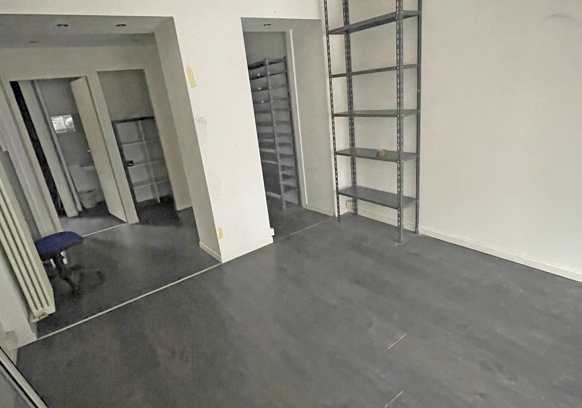 Office Via Nizza, Torino (neighborhood San Salvario) - photo 2