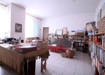 Portion of a house Via Zampeschi, Forlì - photo 16