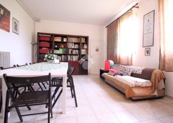 Portion of a house Via Zampeschi, Forlì - photo 25