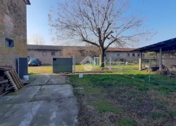 Portion of a house Via Zampeschi, Forlì - photo 19