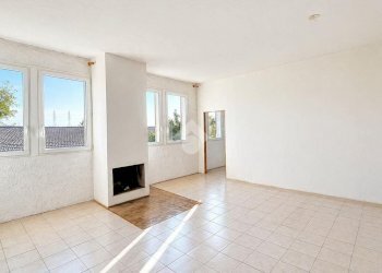 Portion of a house Via Zampeschi, Forlì - photo 1