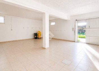 Portion of a house Via Zampeschi, Forlì - photo 6