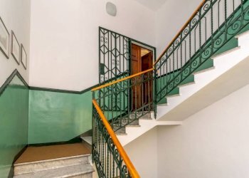 Interno palazzo - Villa corso Galileo Ferraris, 265, Torino (zona Santa Rita) - foto 34