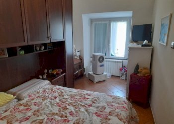 camera - Trilocale Savona - foto 4