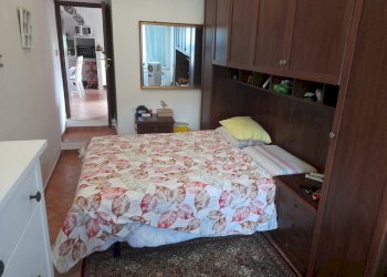 camera.jpg - Trilocale Savona - foto 5