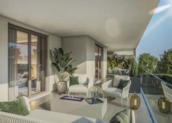 Terrazza_4_mezzo_2.jpg - Appartamento Via XX Settembre 94, Arona - foto 7