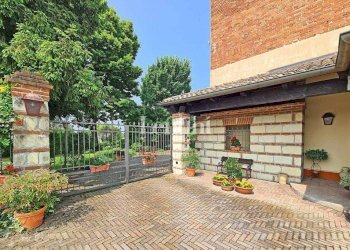 Cortile interno - Rustic Regione Tronco, Vignale Monferrato - photo 10