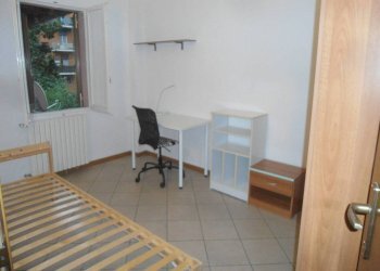 Stanza arredata - Appartamento via Augusto Aglebert, Bologna (zona Costa Saragozza) - foto 16