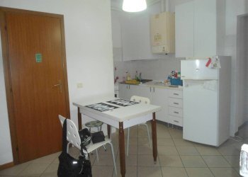 Cucina - Trilocale via Augusto Aglebert, Bologna (zona Costa Saragozza) - foto 6